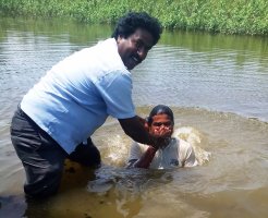 Brother T. Chakravarthy baptizes Vinodh